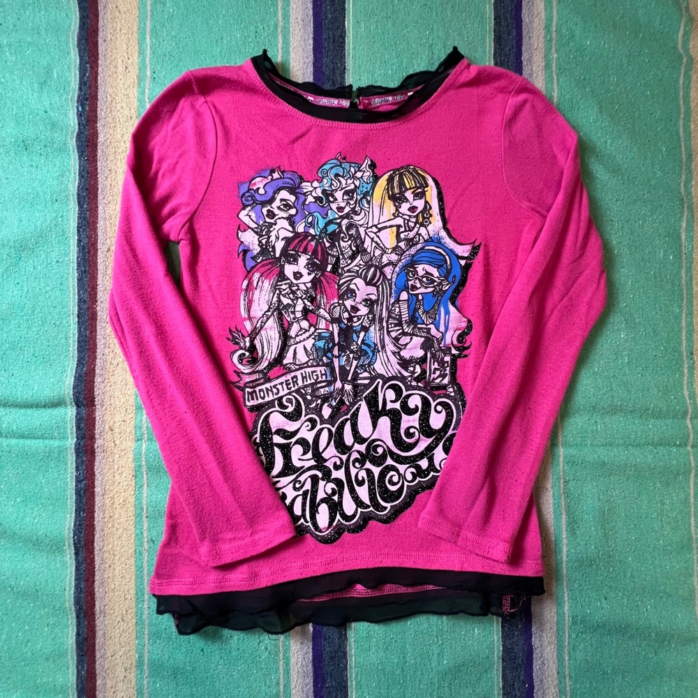 Monster High Shirt Girls Large Pink Long Sleeve Freaky Fabulous Graphic 2013